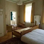 タネック 2* バーデン＝バーデン